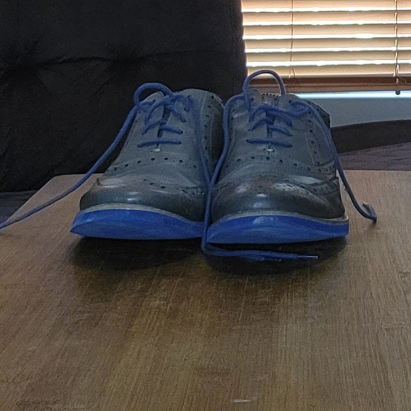 MADDEN Wingtip Men's 11 Grey with Electric Blue soles Pre-owned - Picture 3 of 11